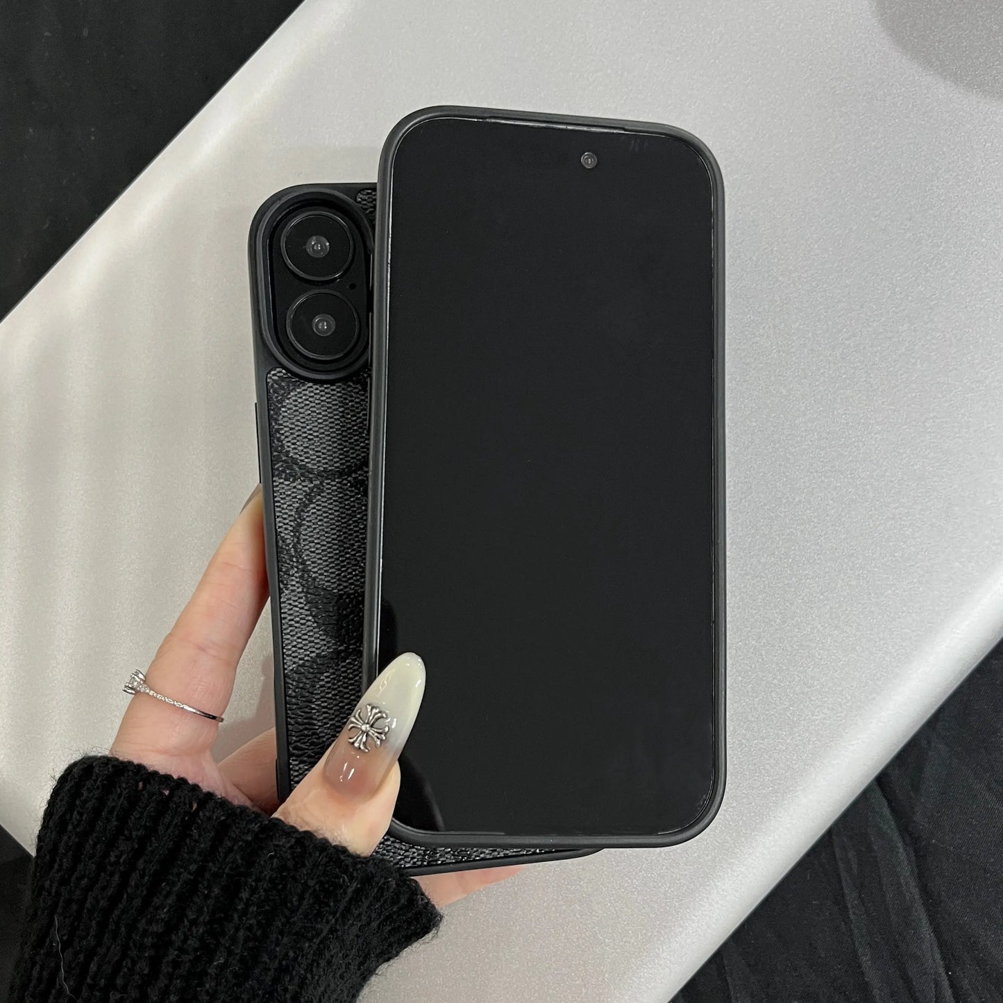 Suitable for Iphone 17，16, 15, 14, 13, 12, 11 Pro Max, High-End Leather Pattern Phone Case, Iphone 16 Plus, 15 plus Leather Phone Case for Both Boys and Girls, Shockproof Phone Case