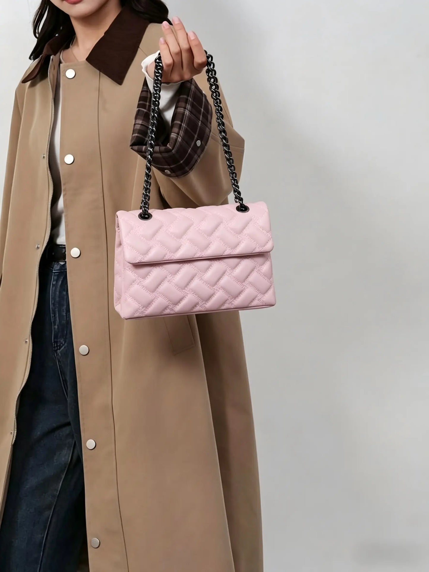 2026 New European Style Chain Messenger Bag, Plaid PU Material, Large Capacity, All Seasons, Perfect for Commuting and Daily Use