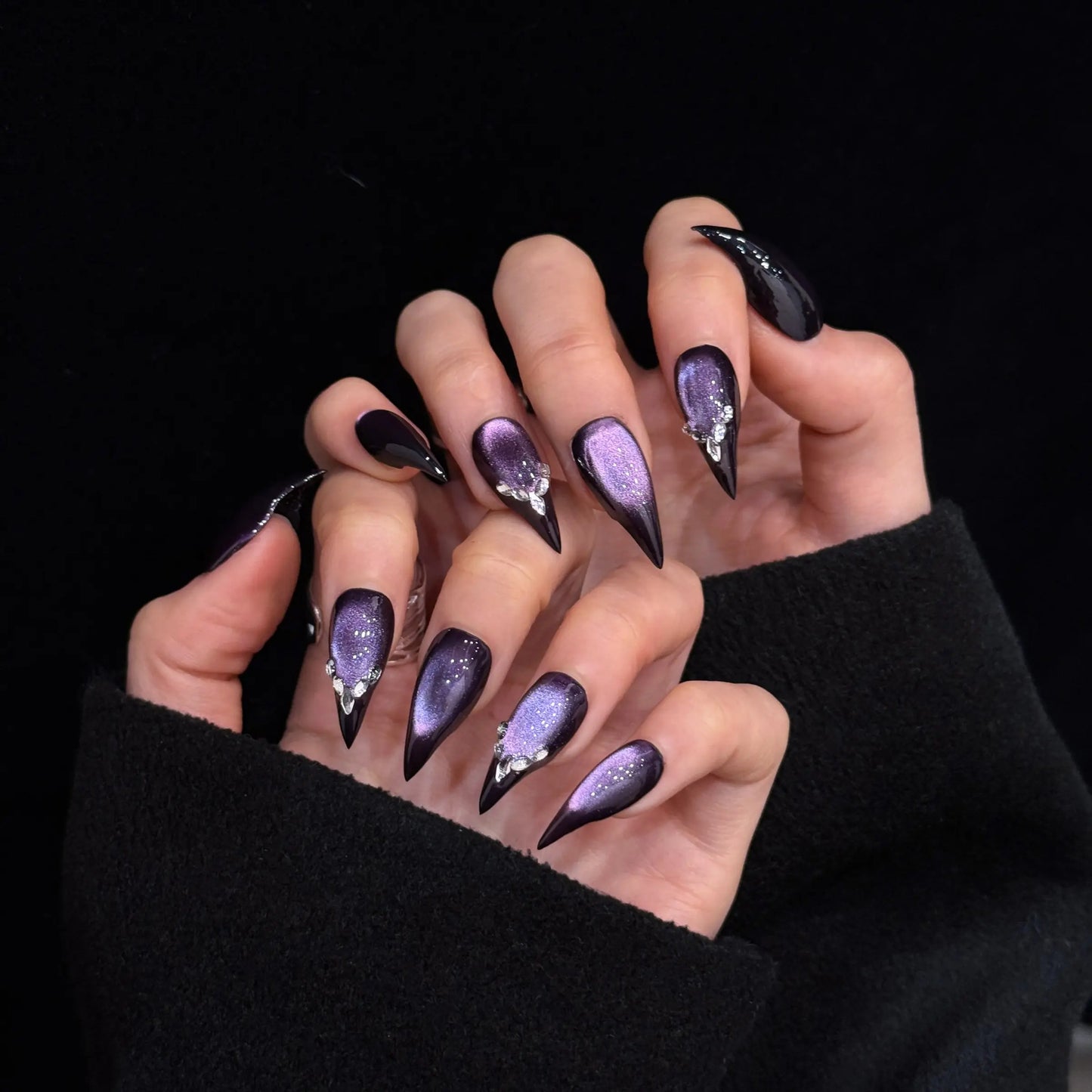 Handmade Ice Short Cat Eye Nail Tips, Removable Glossy Fake Nails, Enhancing, Single Item, Glittering Fake Nails, Non-Flammable Liquid