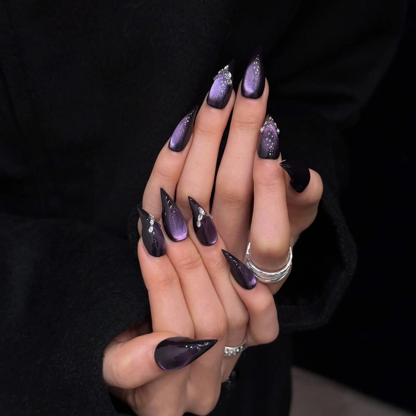 Handmade Ice Short Cat Eye Nail Tips, Removable Glossy Fake Nails, Enhancing, Single Item, Glittering Fake Nails, Non-Flammable Liquid