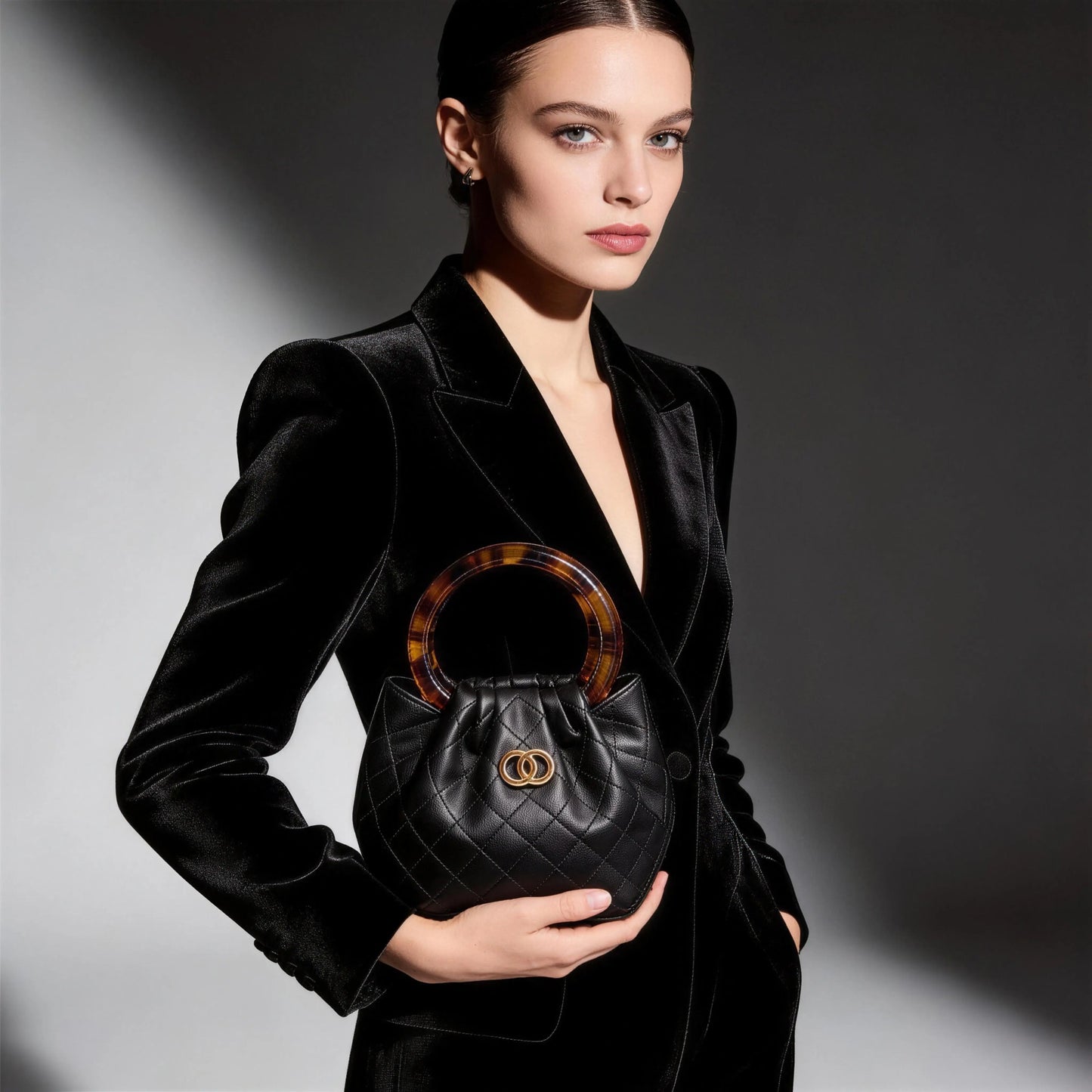 The Tangerine Ring Pouch - Chic Quilted Bucket Bag Soft Faux Leather with Tortoiseshell Handle for Summer Vacation Resort Trendy All-Match Commuter Bag