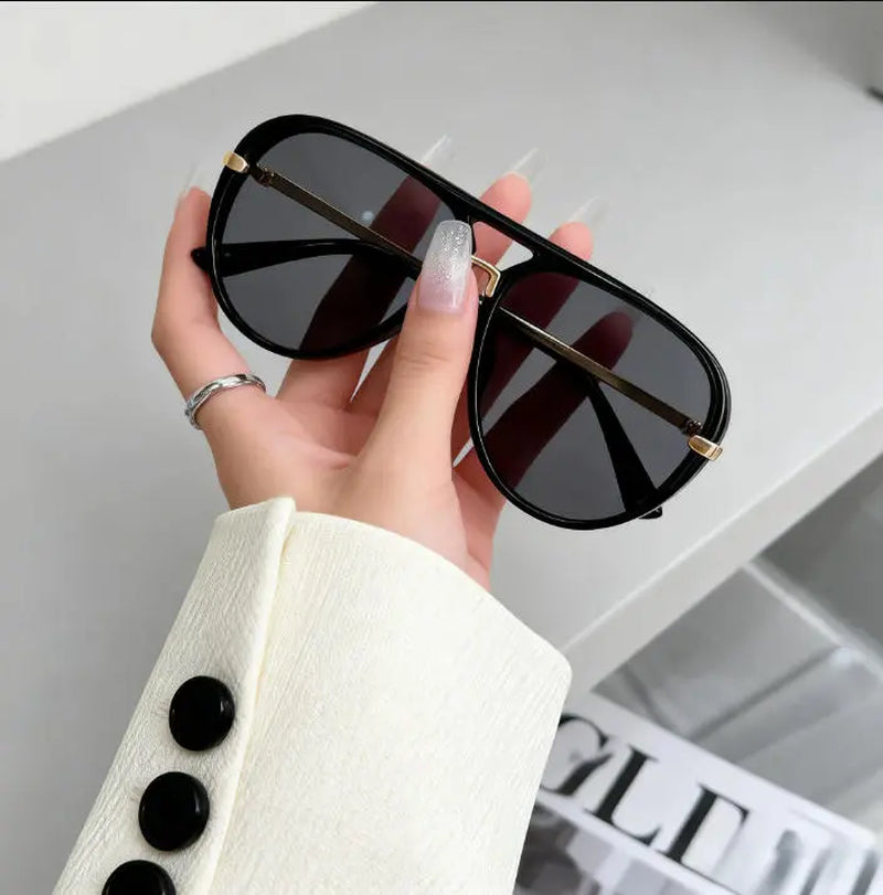 Gold Trim Pilot Sunglasses for Women| UV400 Y2K Shield Shades| Perfect for Spring Sunshine & Wedding Season Outfits
